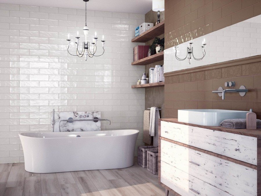 Белая плитка для ванной комнаты. Варианты использования, идеи, фото - Usual House