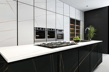 Laurent Black Gold